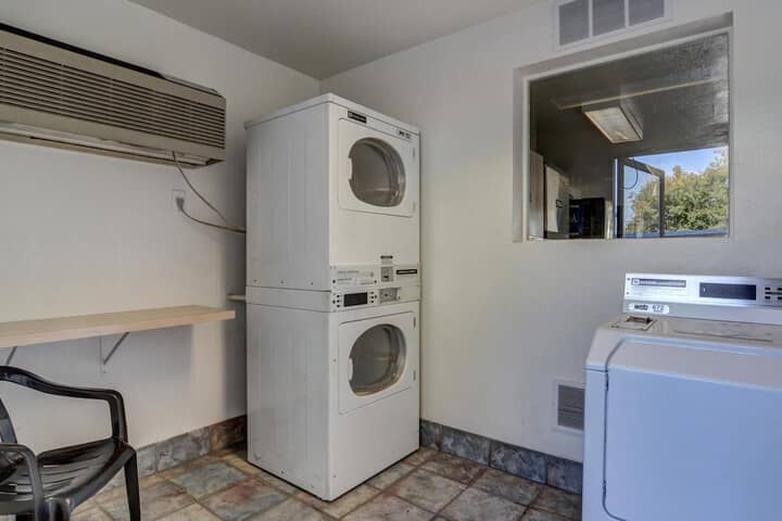 Laundry 10 of 16