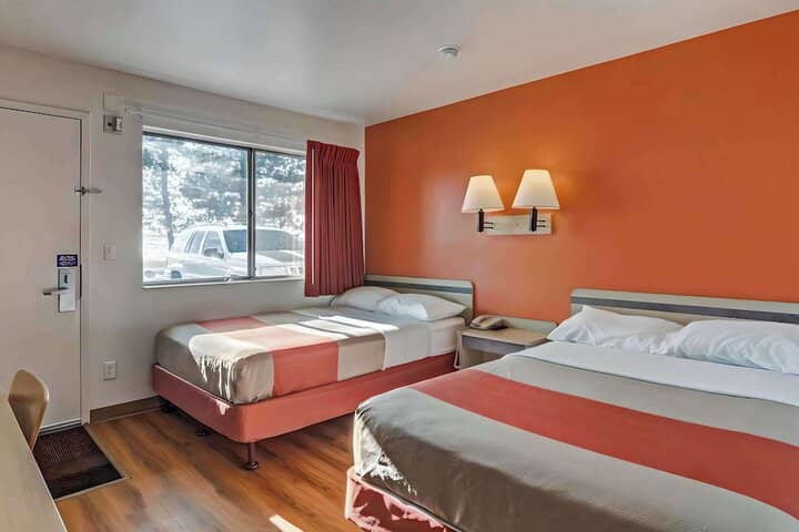 Room 2 of 16